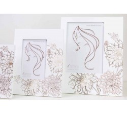 Portafoto bianco in legno con decorazione fiori